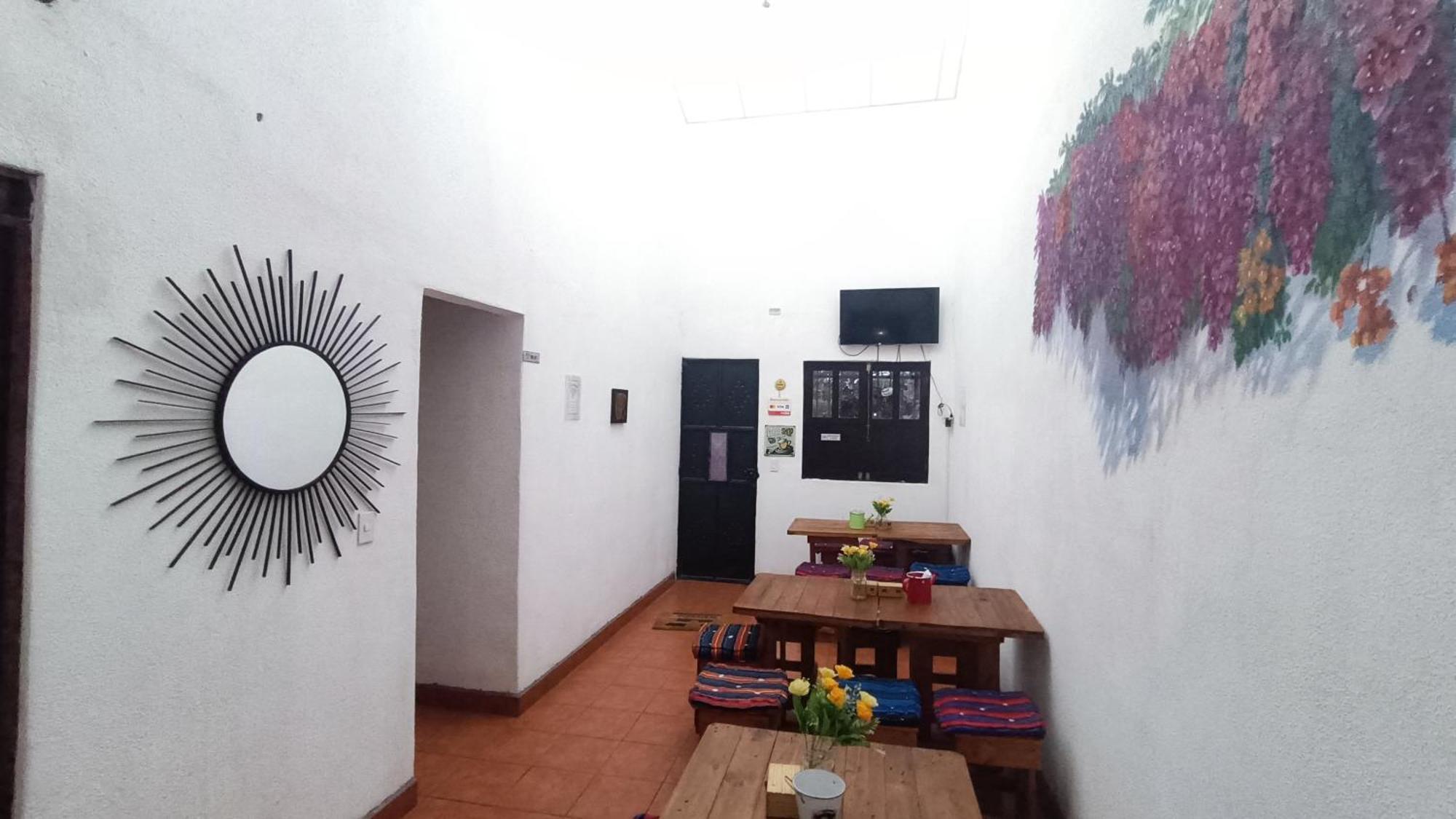 Hotel Posada Don Papagon 危地马拉安地瓜 外观 照片